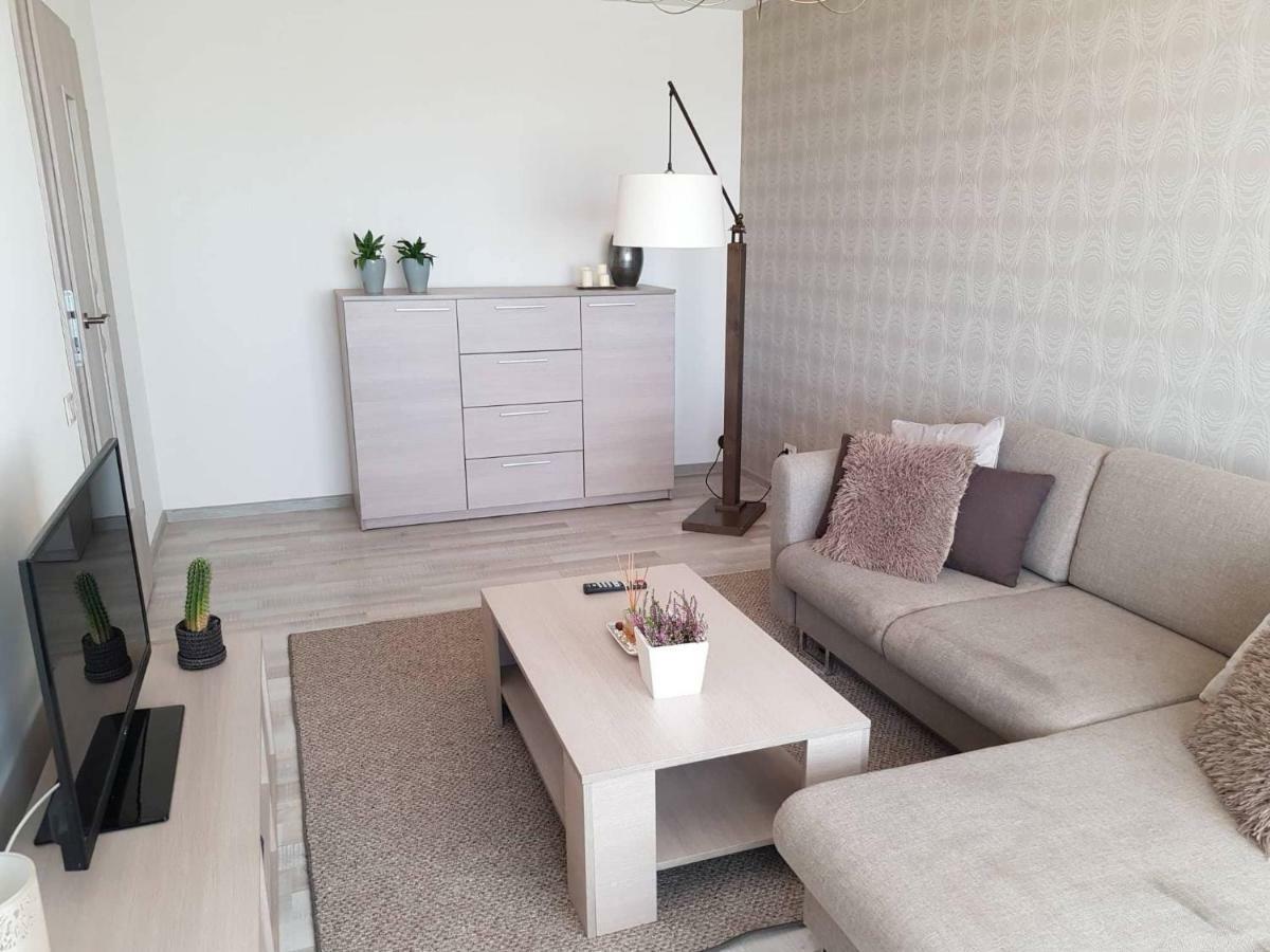 Apartamentai Centras Šiauliai Buitenkant foto